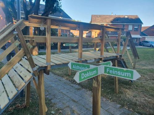 Het bruggetje " Bartlehiem" item voor Dorpsfeest(en), Hobby en Vrije tijd, Feestartikelen, Zo goed als nieuw, Ophalen