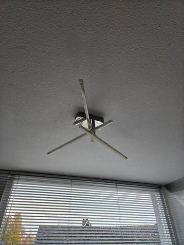 Moderne Plafondlamp beschikbaar voor biedingen