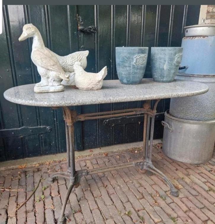 Brocante marmeren bistrotafel gietijzer, Tuin en Terras, Tuintafels, Zo goed als nieuw, Rond, Metaal, Ophalen