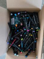 Meerdere alcohol markers, Hobby en Vrije tijd, Tekenen, Ophalen of Verzenden, Zo goed als nieuw