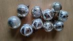 Oude retro zilveren glazen bewerkte kerstballen., Ophalen of Verzenden