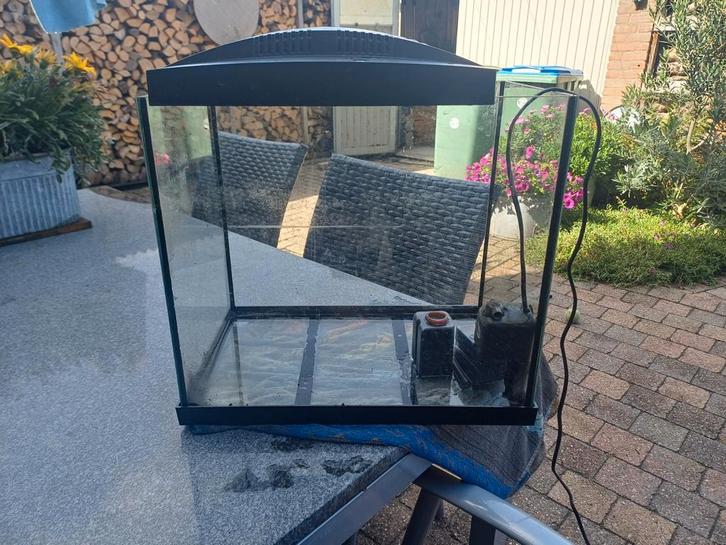 Aquarium met toebehoren 50l, Dieren en Toebehoren, Vissen | Aquaria en Toebehoren, Zo goed als nieuw, Leeg aquarium, Ophalen