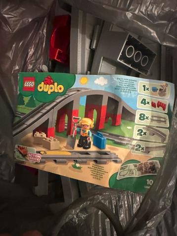 Duplo Brug - Treinbaan Onderdelen beschikbaar voor biedingen