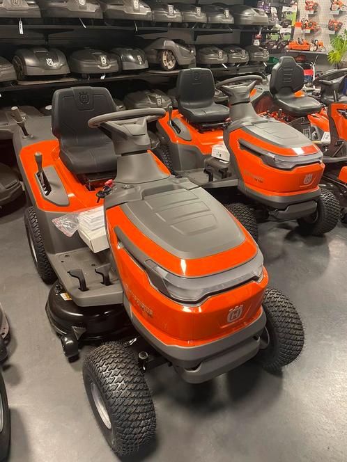 Nieuwe Husqvarna elektrische zitmaaier accu TS100i TC100i, Tuin en Terras, Zitmaaiers, Nieuw, 90 tot 120 cm, Elektrische starter