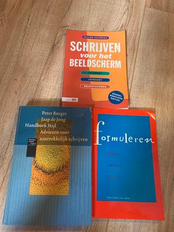 3 Studieboeken Tekstschrijven (Begin 2000) beschikbaar voor biedingen