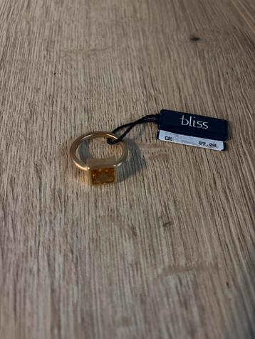 Bliss Ring beschikbaar voor biedingen
