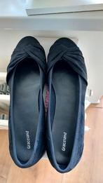 Nieuwe platte zwarte schoenen maat 44 voor 12,50 €, Kleding | Dames, Schoenen, Ophalen of Verzenden, Nieuw, Zwart
