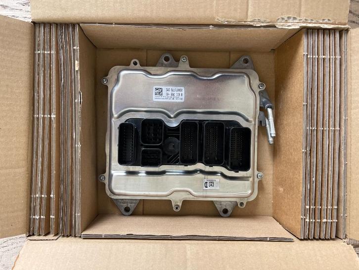 BMW 5` F10 F06 F12 F13 DME ECU MEVD1728 #12148630492, Auto-onderdelen, Elektronica en Kabels, BMW, Nieuw, Ophalen of Verzenden