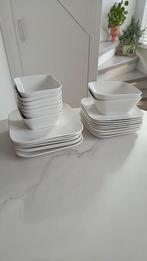 Wit servies vierkant - Action, Huis en Inrichting, Keuken | Servies, Keramiek, Ophalen of Verzenden, Zo goed als nieuw, Effen