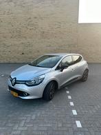 Renault Clio 0.9 TCE 66KW 5-DRS 2013 Grijs, Auto's, Renault, Voorwielaandrijving, 898 cc, 540 kg, Origineel Nederlands