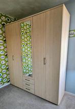 Grote kledingkast b 200 x d 58 x h 222 cm, Huis en Inrichting, Ophalen, Gebruikt, 200 cm of meer, 200 cm of meer
