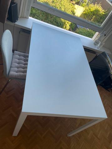 Table / Tabel IKEA Melltorp white beschikbaar voor biedingen