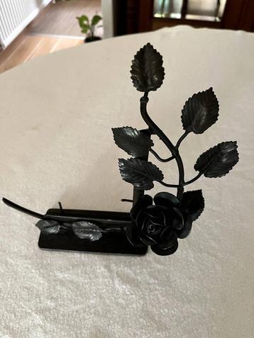 Foto-lijst houder met roos ornamenten beschikbaar voor biedingen