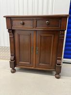 Leuk houten Kastje met 2 lades en deurtjes., Huis en Inrichting, Ophalen, Gebruikt