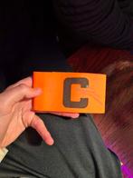 Aanvoerdersband gesigneerd door Geert Wilders, Boeken, Nieuw, Ophalen of Verzenden, Politiek en Staatkunde, Nederland