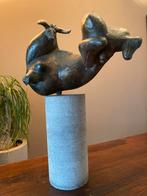 Bronzen Stier van Wim Steins: Dansend in de zon, Ophalen