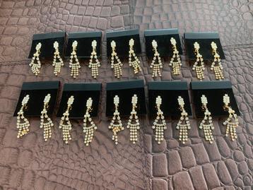 Partij 10 paar oorclips strass goudkleurig CL14 beschikbaar voor biedingen