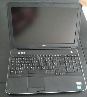 Laptop DELL Latitude 5530 excl HDD en RAM - Voor onderdelen beschikbaar voor biedingen