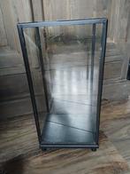 Stoere landelijke Showkas, Ophalen, Zo goed als nieuw