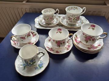 Verzameling Royal Standard / Albert en Ascot service beschikbaar voor biedingen