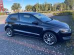 VW Polo 1.4 2010 met gloednieuwe distributieriem + waterpomp, Voorwielaandrijving, Stof, Zwart, 4 cilinders
