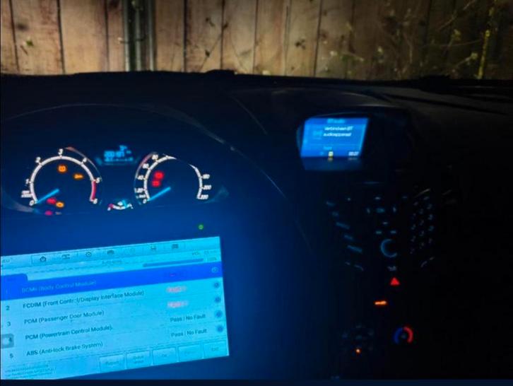 🚗 Auto Uitlezen?, Auto diversen, Overige Auto diversen, Ophalen of Verzenden