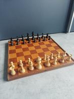 Fraai schaakbord met grote houten Staunton stukken, Ophalen of Verzenden, Zo goed als nieuw, Schaken