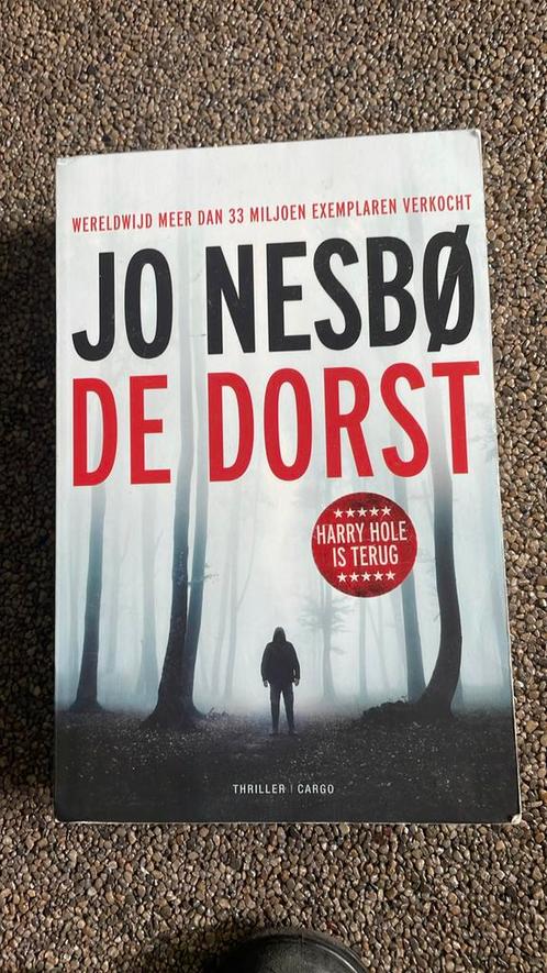 Jo Nesbø - De dorst, Boeken, Thrillers, Zo goed als nieuw, Nederland, Ophalen of Verzenden