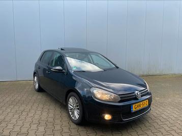 Volkswagen Golf 1.4 TSI 90KW DSG 2011 Zwart beschikbaar voor biedingen