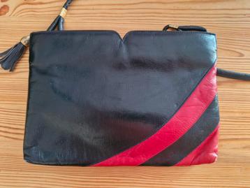 Vintage leren schoudertasje zwart met rood zgan  beschikbaar voor biedingen