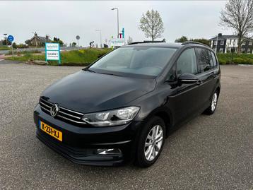 Volkswagen Touran 1.2 TSI 81KW 2015 Zwart 7 persoons beschikbaar voor biedingen