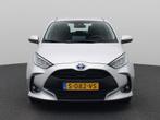 Toyota Yaris 1.5 Hybrid Dynamic | Navigatie | Camera, Auto's, Te koop, Zilver of Grijs, Hatchback, Gebruikt