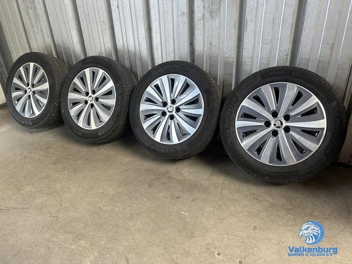 Originele Skoda Superb 3V 17 inch antraciete velgen 5x112 zo, Auto-onderdelen, Banden en Velgen, Banden en Velgen, Zomerbanden