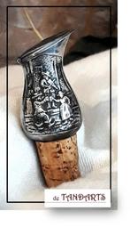 Verzilverde schenktuit  ‘Straatfeest’, Antiek en Kunst, Antiek | Goud en Zilver, Ophalen of Verzenden, Zilver