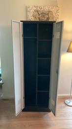 Metalen lockerkast / kledingkast, Huis en Inrichting, Kasten | Lockerkasten, Ophalen, Zo goed als nieuw