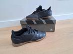 Adidas schoenen NIEUW maat 34 zaalschoenen voetbal gym zwart, Ophalen of Verzenden, Nieuw, Zwart
