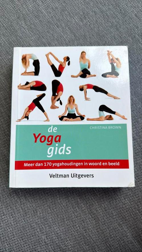 Clare Brown - De yoga-gids, Boeken, Esoterie en Spiritualiteit, Zo goed als nieuw, Instructieboek, Meditatie of Yoga, Ophalen of Verzenden