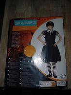 Nieuwe Wednesday Verkleedjurk + Pruik, Kinderen en Baby's, Carnavalskleding en Verkleedspullen, Ophalen of Verzenden, Nieuw, 134 t/m 140