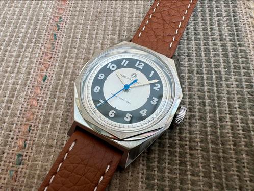 Merci Beaumarchais H02 for Hodinkee Limited Edition Watch, Sieraden, Tassen en Uiterlijk, Sporthorloges, Nieuw, Ophalen of Verzenden