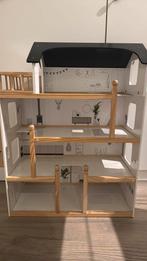 Speelgoed poppenhuis Petit Amelie, Kinderen en Baby's, Speelgoed | Poppenhuizen, Ophalen, Zo goed als nieuw, Poppenhuis