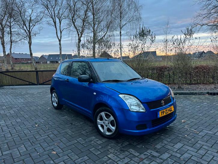 Suzuki Swift 1.3 GLS 02/2008 Nederlands Rijdbaar!, Auto diversen, Schadeauto's, Suzuki, Handgeschakeld, Benzine, Hatchback, Blauw