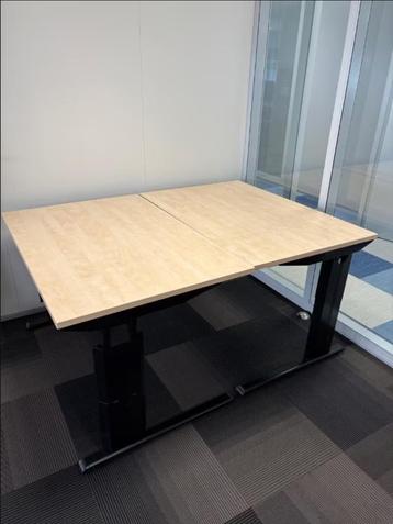 Gratis afhalen - 1 bureau - 120x80cm  beschikbaar voor biedingen