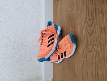 Zaal / binnen schoenen adidas 36.5 beschikbaar voor biedingen