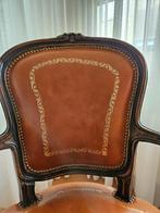 Stoel. Leer/noten, Ophalen, Gebruikt, Bruin, Eén