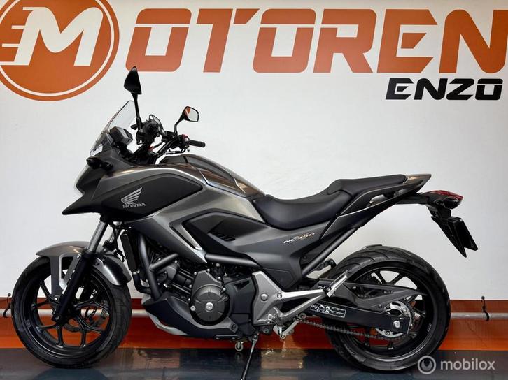 Honda NC 750 x DCT X-ABS 1e EIG ORIG NL MAAR 17.000 KM NW, Motoren, Motoren | Honda, Bedrijf, Toermotor, meer dan 35 kW, ABS, LED Verlichting