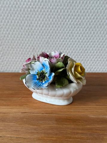Vintage Porseleinen Bloemenboeket Lea Florals Staffordshire beschikbaar voor biedingen
