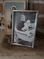 Verzilverd fotolijstje met houten achterkantje - gemerkt, Antiek en Kunst, Ophalen of Verzenden