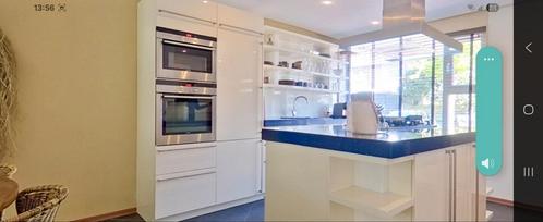 Nette complete keuken met kookeiland en toebehoren, Huis en Inrichting, Keuken | Complete keukens, Gebruikt, Hoekkeuken, Composiet