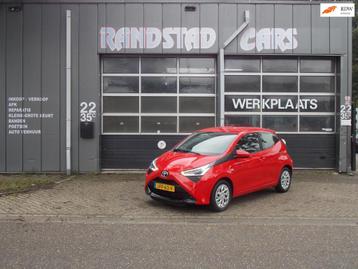 Toyota Aygo 1.0 VVT-i x-play Carplay Airco Camera Elek Pakke beschikbaar voor biedingen