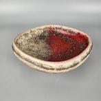 Vintage West-Duitse Fat Lava schaal Karlsruhe Majolika rood, Antiek en Kunst, Ophalen of Verzenden